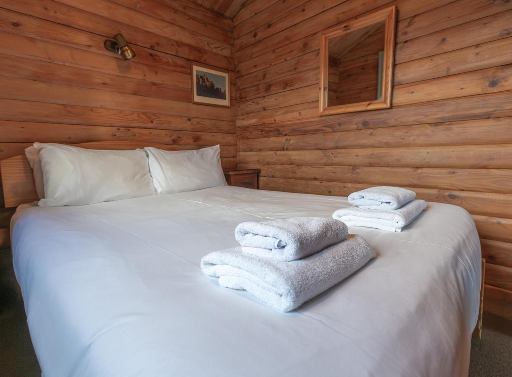 Loch Insh Chalets Ltd Kincraig Phòng bức ảnh